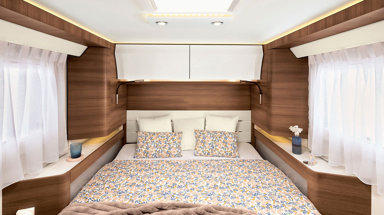 PHOTOS INTÉRIEURES RAPIDO Camping-car i96M ALDE