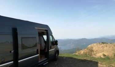 Notre quipe a test le CAMPER VAN,  la rencontre des lacs dItalie.