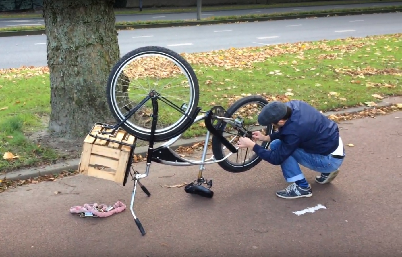 Rotterdam, à peine 1 km de vélo et déjà un premier souci 