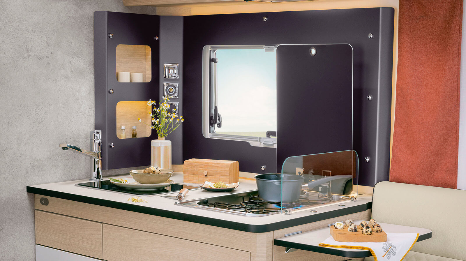 PHOTOS INTÉRIEURES RAPIDO Camping-car 606F