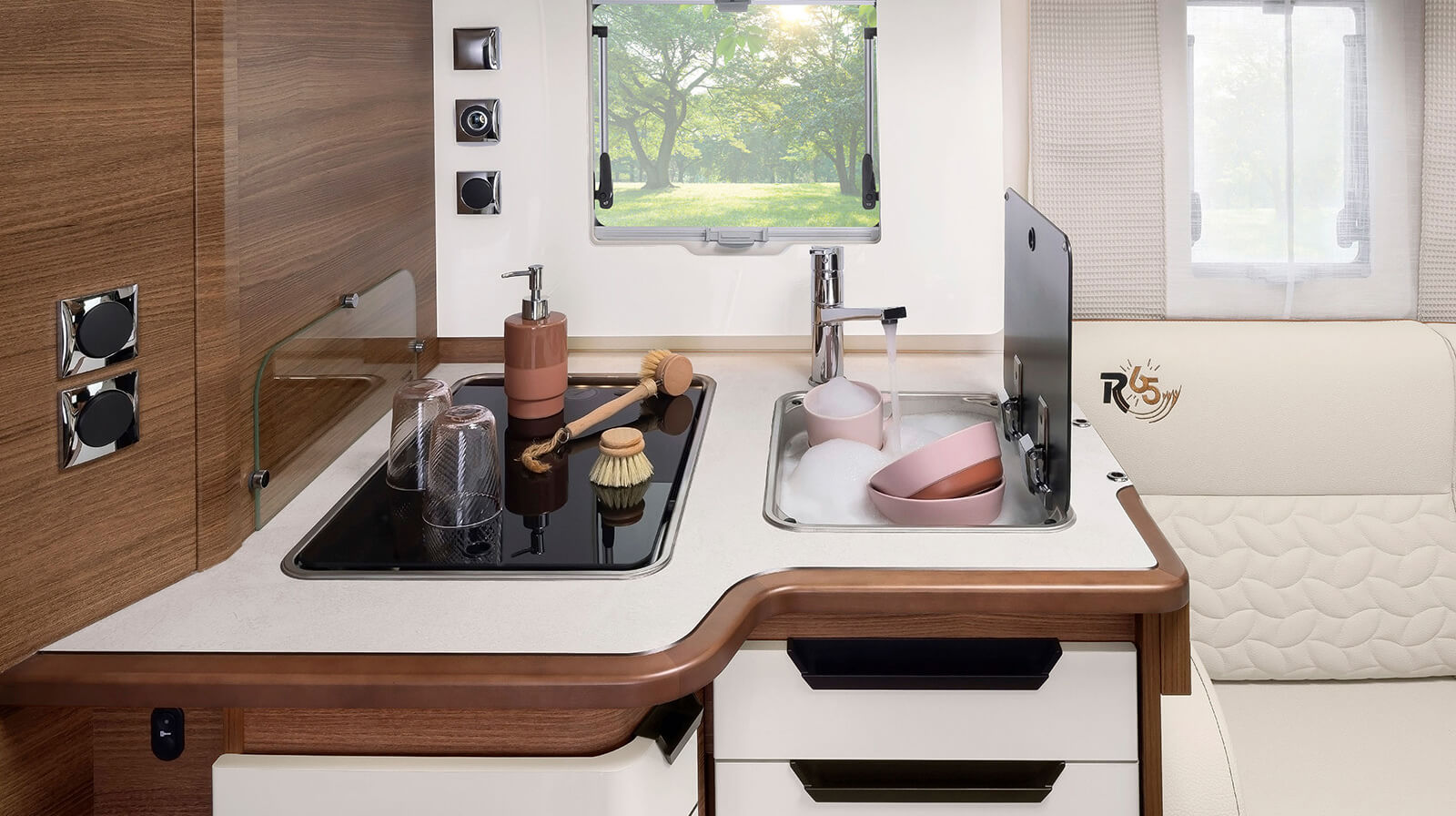 PHOTOS INTÉRIEURES RAPIDO Camping-car C86